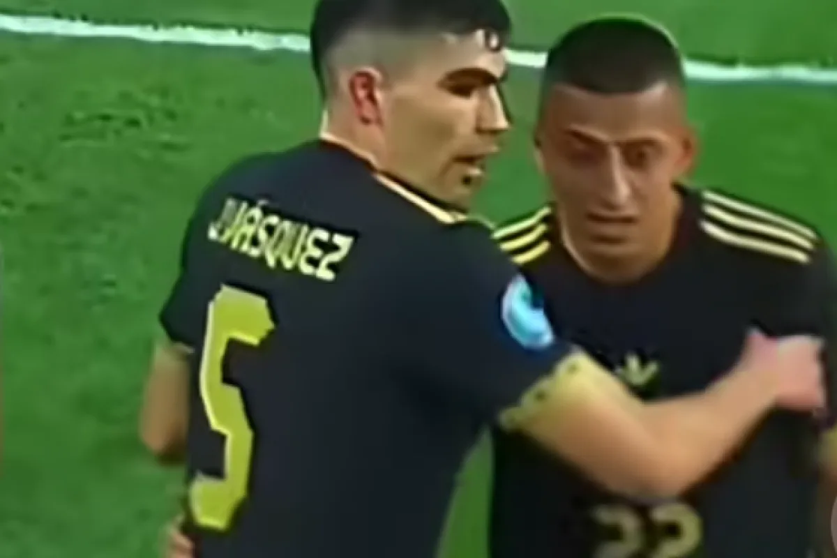 Meksiko Tekan Ekuador, Unggul 2-0 hingga Turun Minum