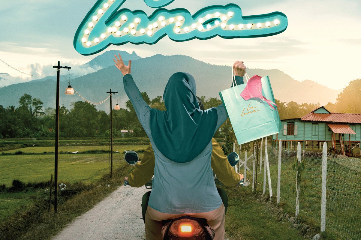Sinopsis Film La Luna (2023), Segera Tayang di Bioskop Kesayangan! Kisah Kampung Bras Basah yang Dibikin Heboh La Luna