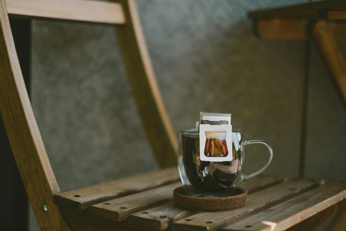 Tips Menyeduh Kopi Praktis Saat Traveling agar Perjalanan Tetap Nyaman