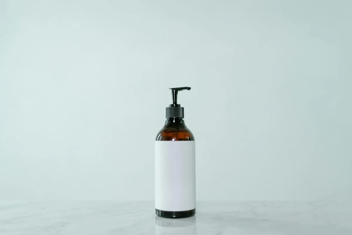 4 Rekomendasi Sampo untuk Mengatasi Hairline Mundur