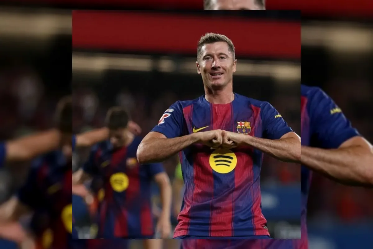 Hansi Flick Siapkan Restrukturisasi Tim Usai Robert Lewandowski Pergi