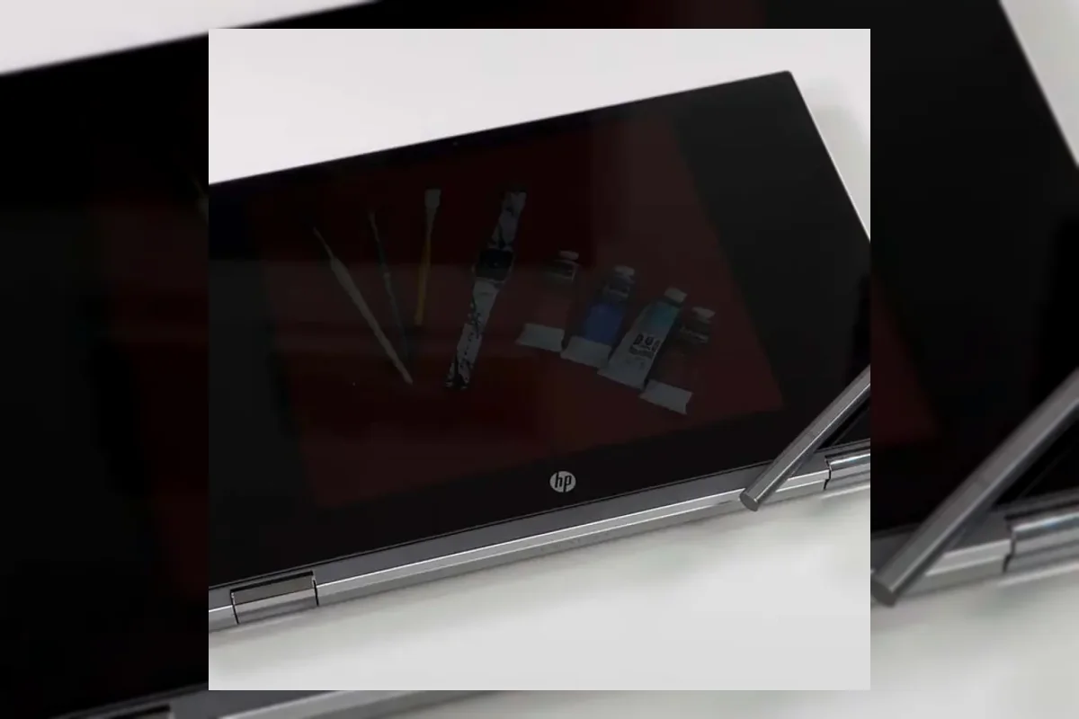 Lenovo Luncurkan Laptop Convertible IdeaPad 5 2-in-1 14Q8Y11 Berbasis ARM