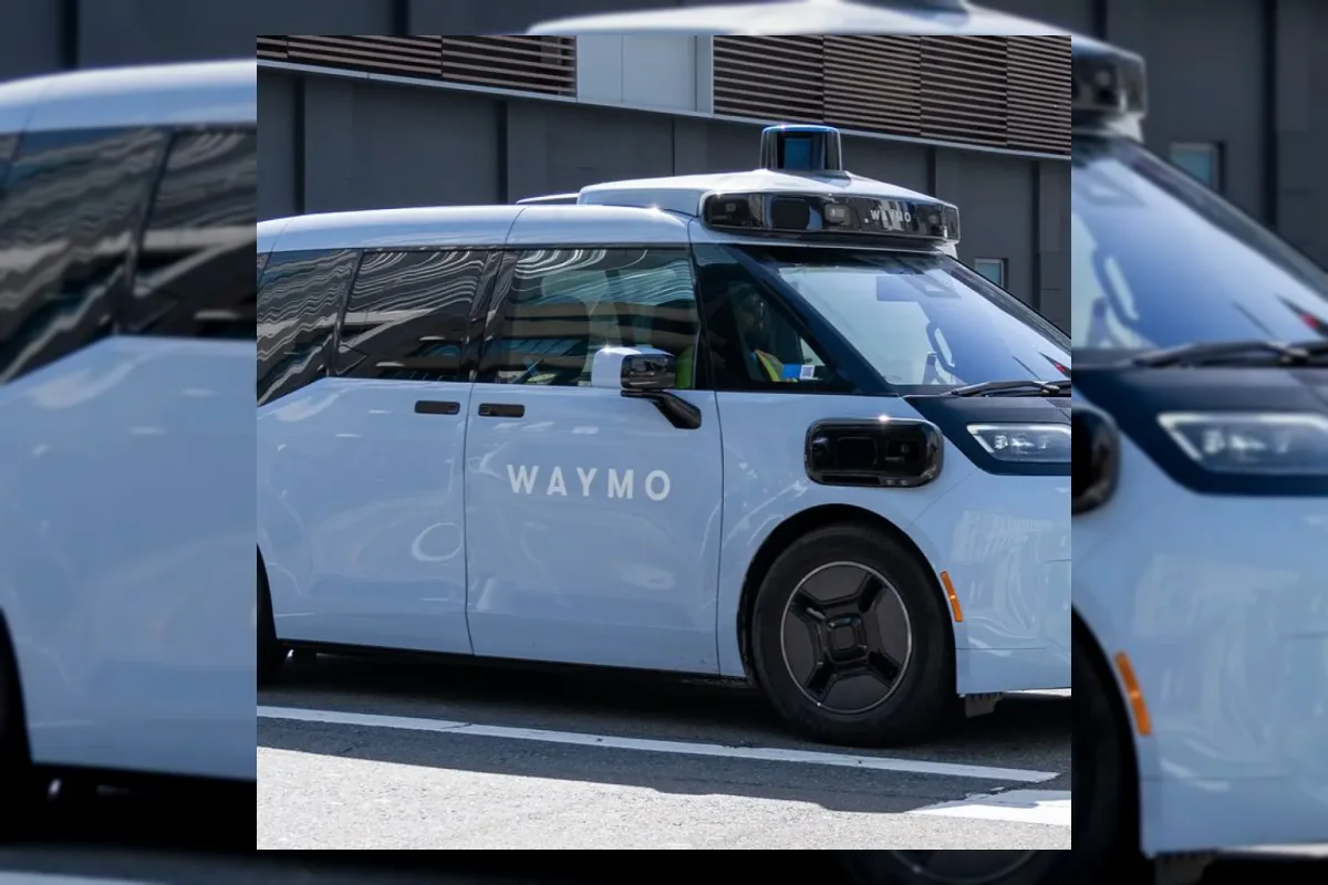 Waymo Hentikan Sementara Robotaxi di Empat Kota AS Akibat Cuaca Buruk