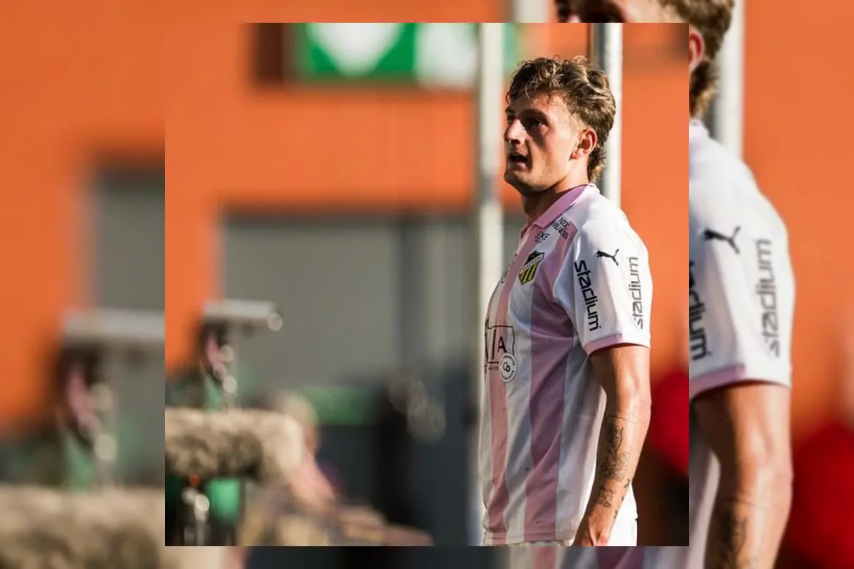 Silas Andersen Cetak Gol di Tengah Rumor Transfer ke Sporting