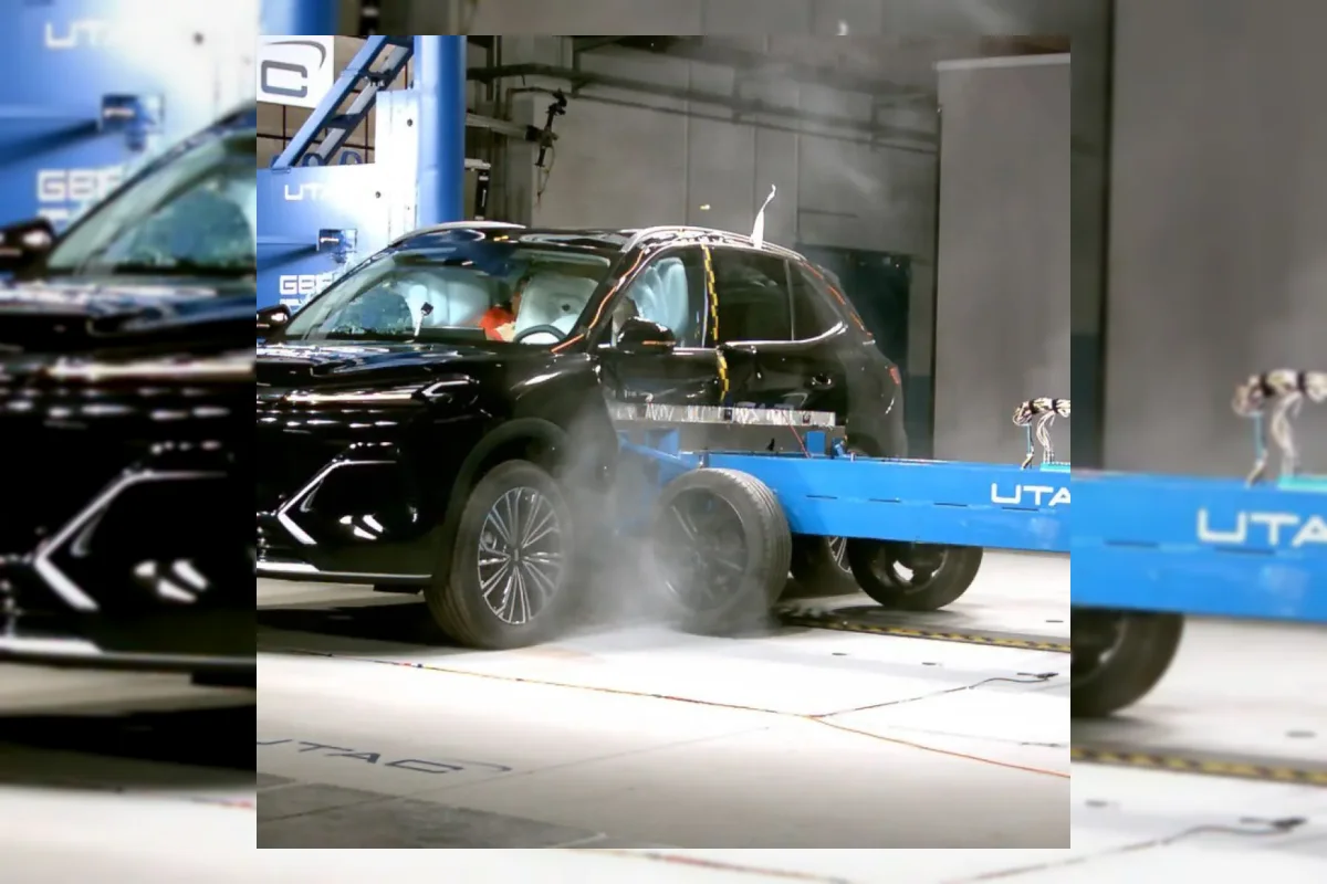 Geely Uji Tabrak Ekstrem Dua Skenario Sekaligus di Prancis