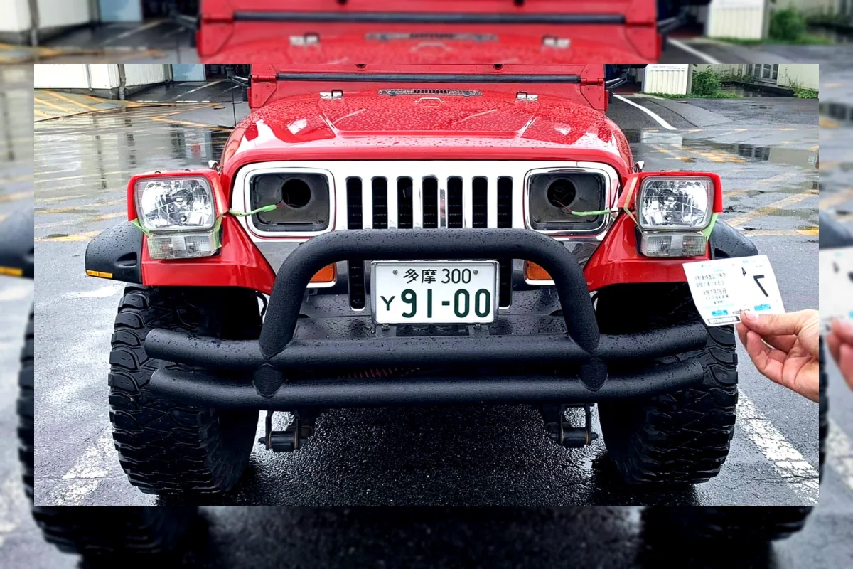 Pemilik Jeep Wrangler di Jepang Gunakan Kardus untuk Lolos Uji Lampu Depan