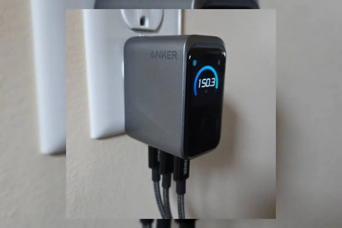 Anker Luncurkan Smart Display Charger Pro+ 160W, Dukung Pengisian Cepat Huawei dan Xiaomi
