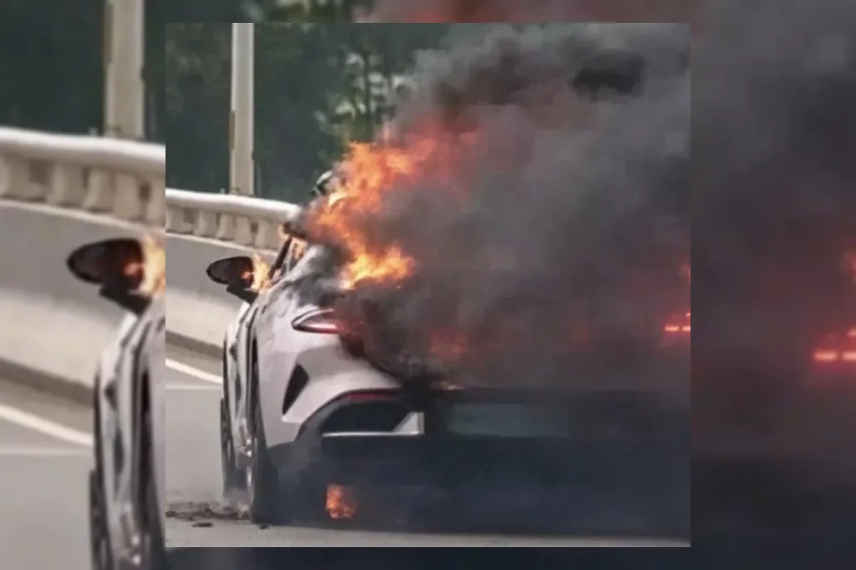 Xiaomi SU7 Ultra Terbakar di Jembatan Hero, Bukan karena Baterai