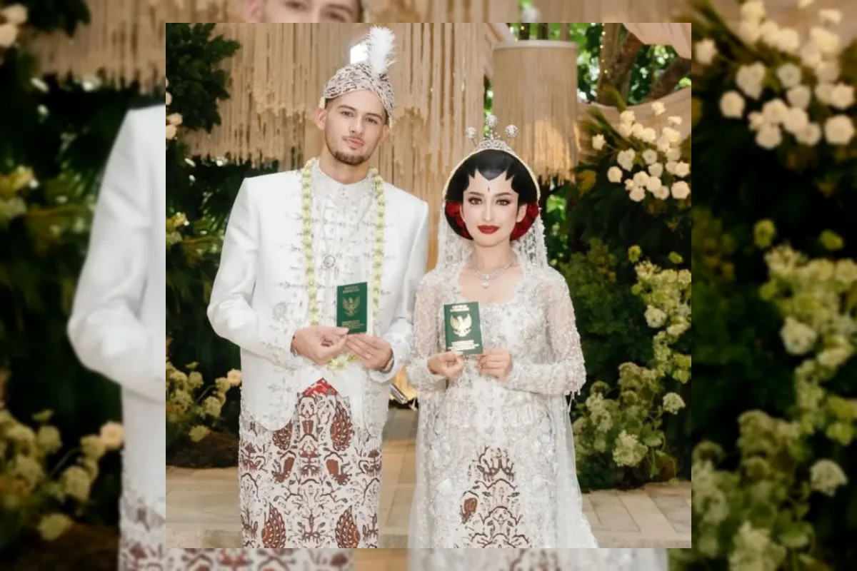 5 Detail Gaya Pernikahan Jennifer Coppen dan Justin Hubner