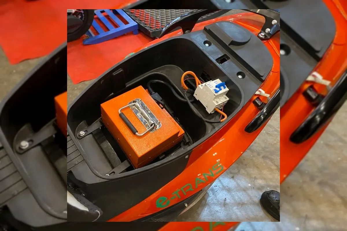 Pemilik Motor Listrik Wajib Periksa Tegangan Baterai SLA Berkala