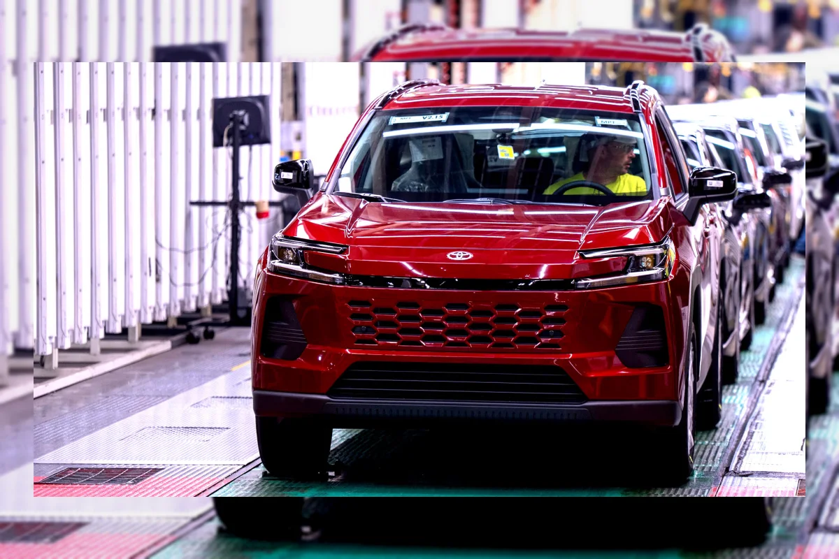 Toyota RAV4 Laris Manis, Dealer Hitung Stok dalam Hitungan Jam