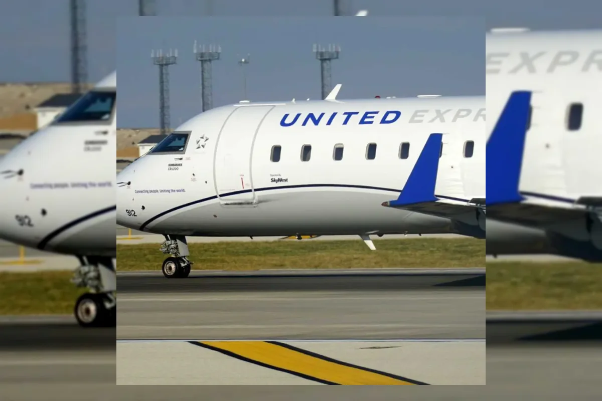 Penumpang Gelisah Paksa Pendaratan Darurat Pesawat United Express
