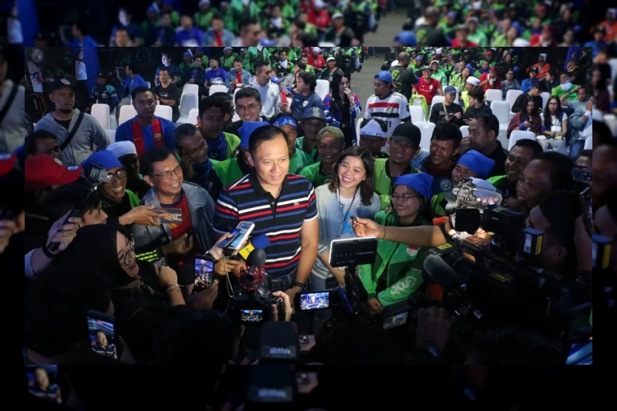 AHY dan Merry Riana Nobar Piala Dunia 2026 Bersama Ratusan Ojol di GBK