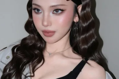 Benarkah Jule Alias Julia Pratini Hamil Anak Keempat? Hoax Atau Fakta?