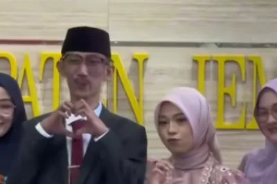 Siapa Anak dan Istri Dedy Dwi Setiawan? Anggota DPRD Jember yang Disorot usai Diduga Main Game dan Merokok Saat Rapat Campak, Bukan Orang Sembarangan?