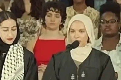 Suheila Mukhtar Anaknya Siapa? Inilah Biodata Lulus dari Harvard yang Bacakan Surat Al Alaq di Baccalaureate 2026: Umur, Agama dan IG