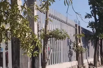 Apa Penyebab  Mall di Surabaya Dipasang Pagar? Benarkah Demi Menghindari Penjarahan?