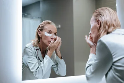 Rekomendasi Skincare Collagen untuk Atasi Penuaan Kulit Usia 40-an