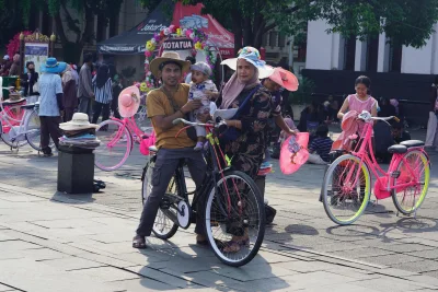 Turis Belanda De Jong Kagumi IKN: Kota Modern di Tengah Hutan