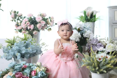 100 Nama Bayi Perempuan Modern Terinspirasi Bunga dan Alam, Lengkap dengan Arti