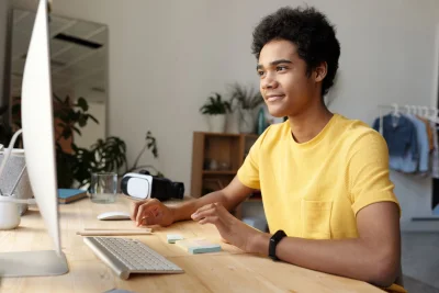 Dari Takut Bicara, Francesco Menang Apple Swift Student Challenge 2026