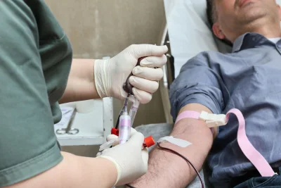 Ratusan Warga Antusias Ikuti Donor Darah dan Cek Kesehatan Gratis di Sunrise Mall Mojokerto