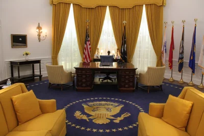 Trump Sindir Starmer Usai PM Inggris Mundur