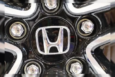 Honda Catat Kerugian Besar Pertama Akibat Transisi ke Kendaraan Listrik