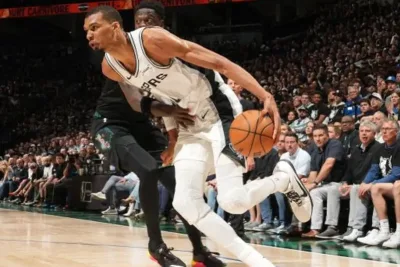 Spurs Tembus Final Wilayah Barat Usai Tekuk Timberwolves 139-109