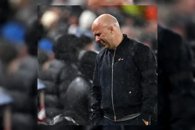 Manajemen Liverpool Tetap Dukung Arne Slot di Tengah Tekanan Suporter