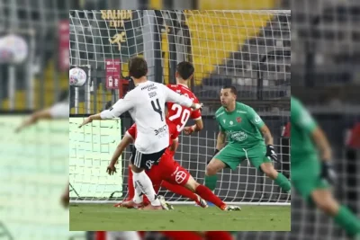 Colo Colo Ungguli Nublense Dua Gol pada Babak Pertama