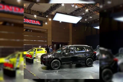Pelemahan Rupiah Tekan Industri Otomotif Nasional, Produsen Tahan Harga