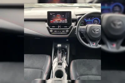 Pemilik Mobil Harus Hindari Alkohol untuk Rawat Dasbor Retrim