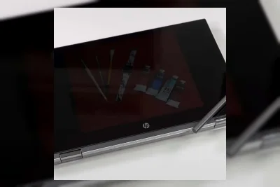 Lenovo Luncurkan Laptop Convertible IdeaPad 5 2-in-1 14Q8Y11 Berbasis ARM