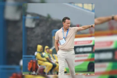 Jean-Paul van Gastel Nikmati Musim Perdana Latih PSIM Yogyakarta