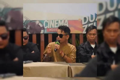 ST12 Luncurkan Single Palsu Bersama Aris Idol
