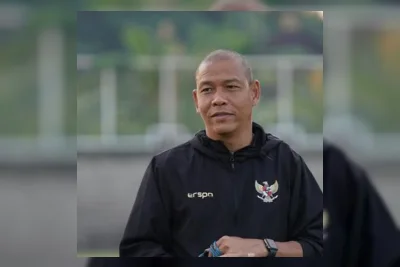 Nova Arianto Tanggapi Penghapusan Regulasi Pemain U-23 di BRI Super League 2026/2027