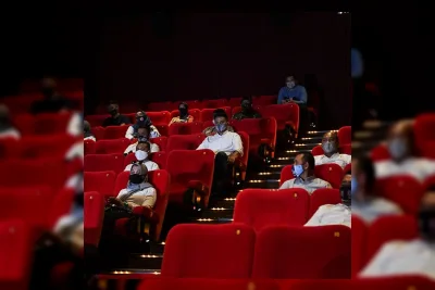 DPR Didorong Sahkan Aturan Kewajiban Bioskop Tayangkan Film Lolos Sensor