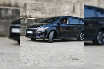 BYD Indonesia Uji Efisiensi BBM M6 DM, Capai 25,6 Kpl di Rute Jakarta-Bogor