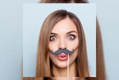 Anak-Anak Gambar Kumis Palsu untuk Kelabui Verifikasi Usia Online