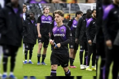 Anderlecht Jamu Sint-Truiden di Lotto Park pada Kamis Malam