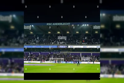Anderlecht Jamu Sint-Truiden demi Asa Eropa di Lotto Park