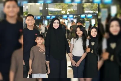 Ashanty dan Anang Hermansyah Berangkat Haji Setelah Menanti Delapan Tahun
