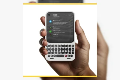 Startup Global Hidupkan Kembali Tren HP Keyboard Fisik