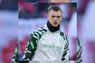 SC Freiburg Resmi Rekrut Kiper Mio Backhaus dari Werder Bremen