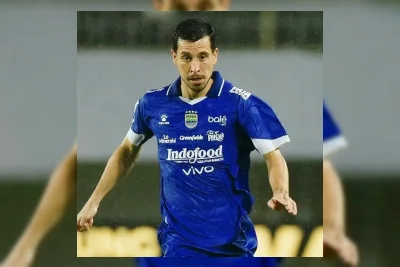 Thom Haye Menangis Bahagia Usai Bawa Persib Bandung Juara Super League 2025/2026