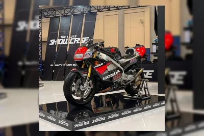Riswan Rusdiansyah Modifikasi Honda NSR250 MC28 dengan Bodi Karbon dan Pelek Rotobox