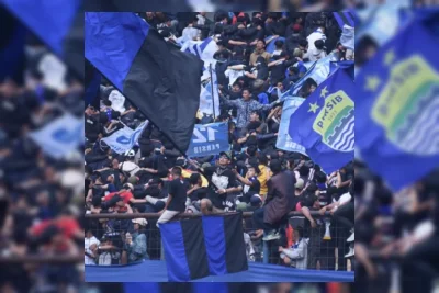 Pawai Juara Persib Bandung Meriahkan Jalanan Kota Bandung
