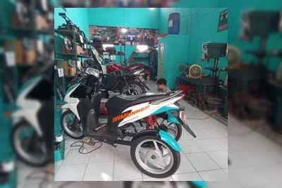 Pemerintah Gencarkan Konversi Motor Listrik dan Integrasi Energi Surya