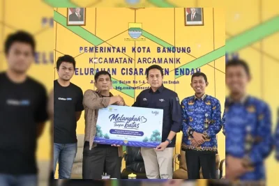 Tugu Insurance Salurkan Donasi Kaki Palsu untuk 40 Korban Kecelakaan
